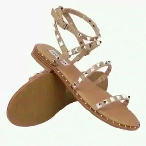 Steve Madden travel studded wrap around sandal, size 8. GUC, trendy